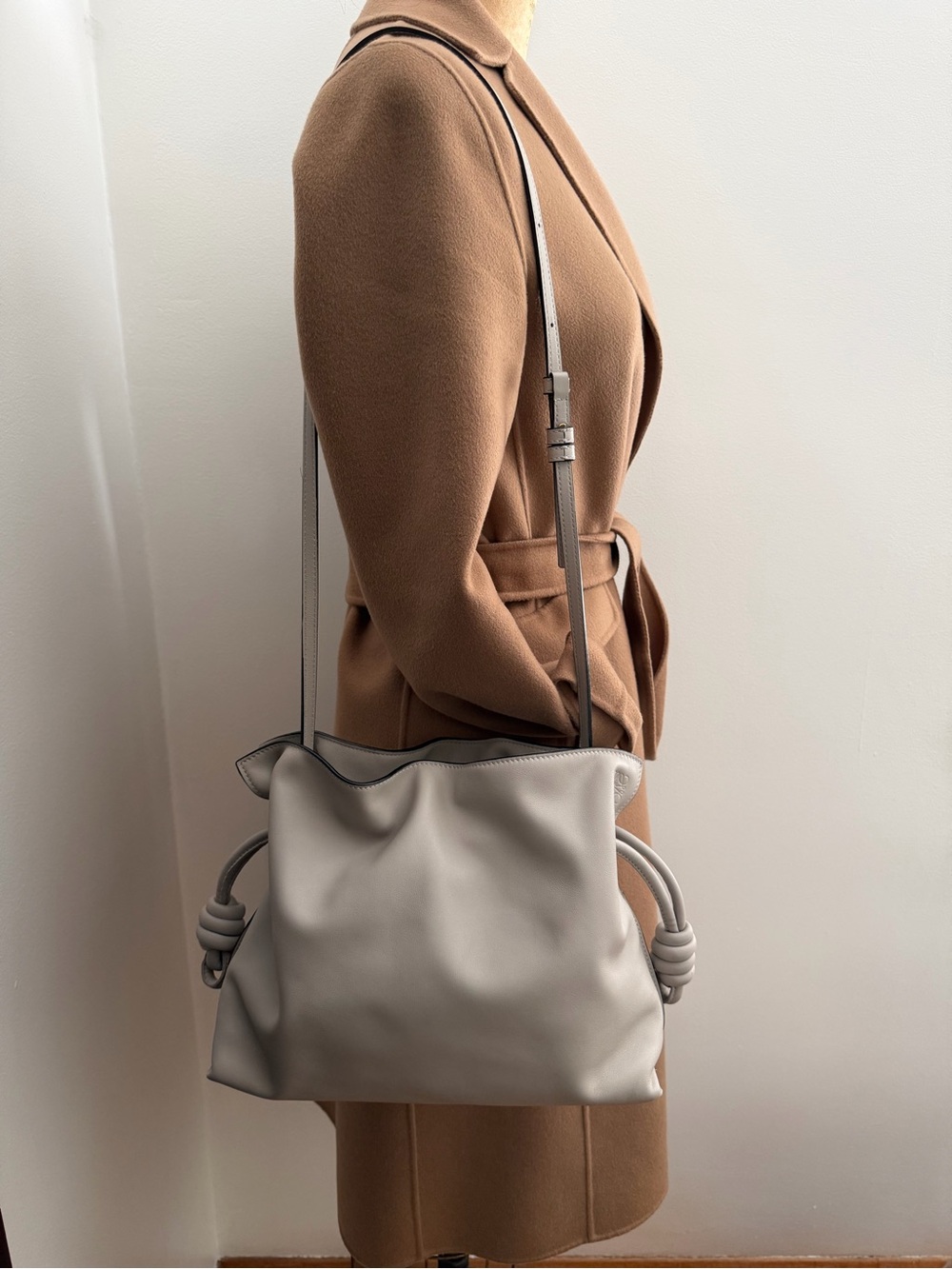 Loewe Flamenco medium bag light gray